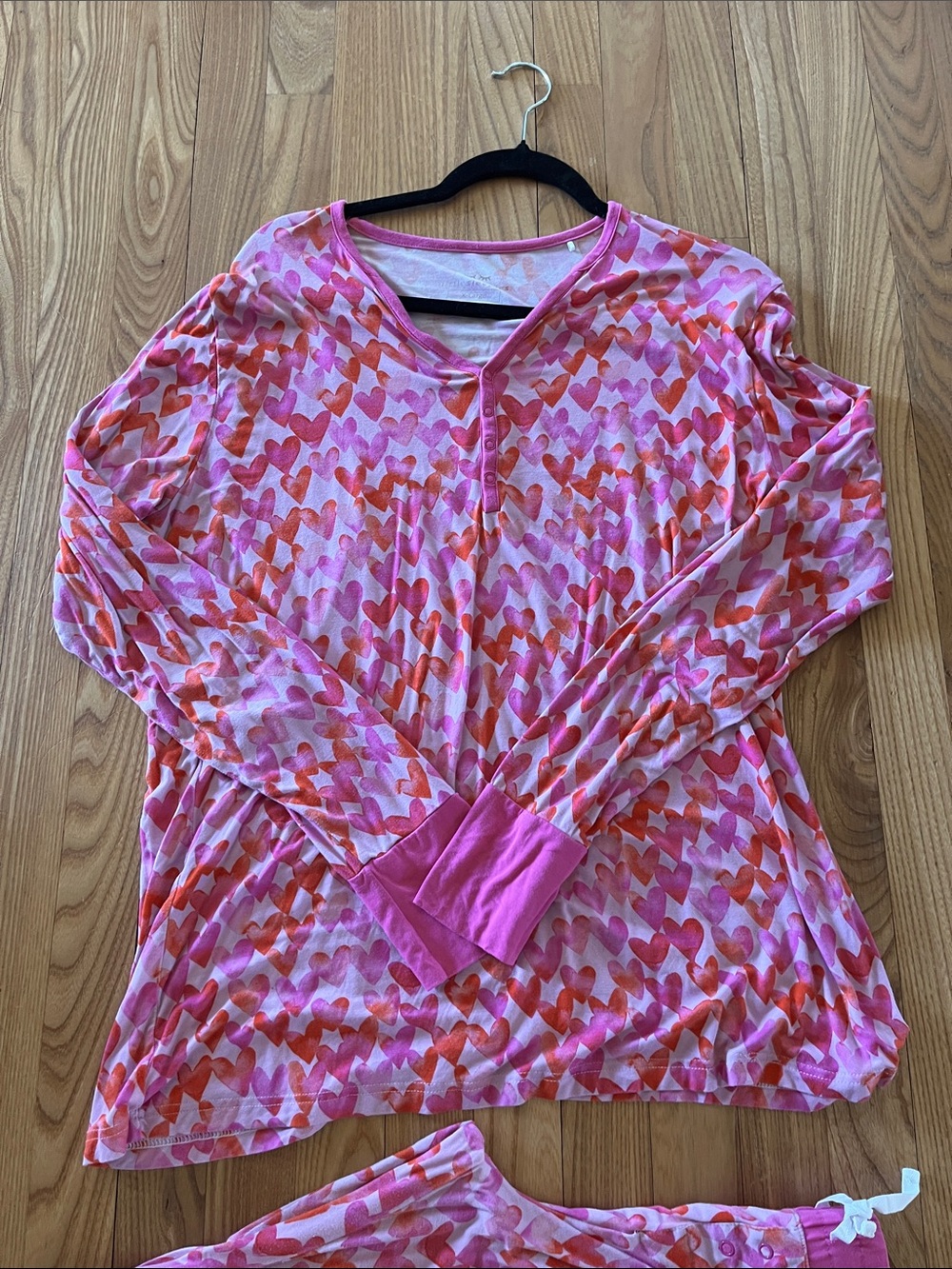 Little Sleepies mom set. Xl top, lg bottom